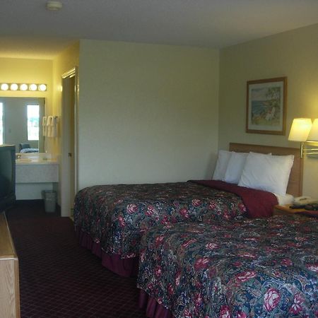 Western Inn & Suites Douglas Εξωτερικό φωτογραφία