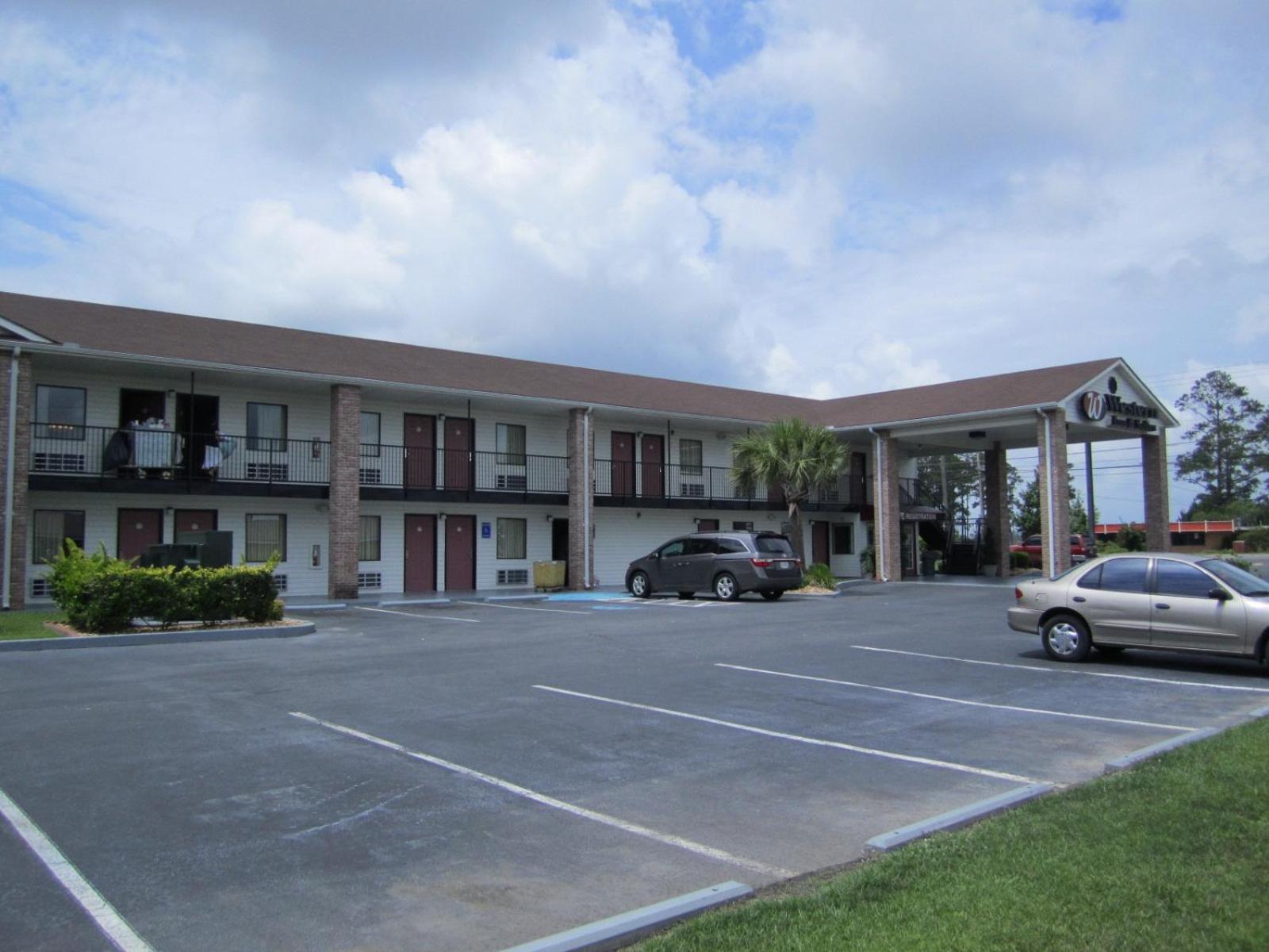 Western Inn & Suites Douglas Εξωτερικό φωτογραφία