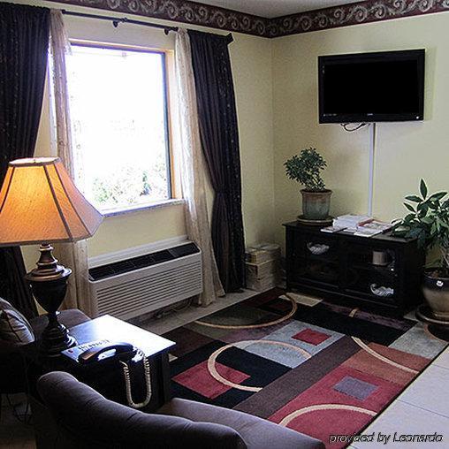 Western Inn & Suites Douglas Εξωτερικό φωτογραφία